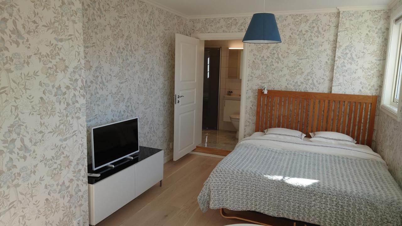 Simones Hotel Vadstena Esterno foto